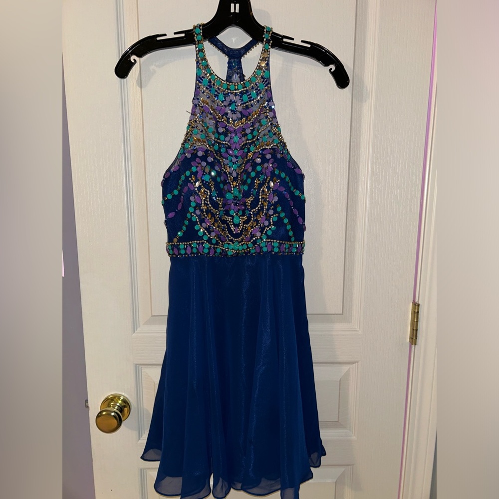 Women’s Junior formal dress